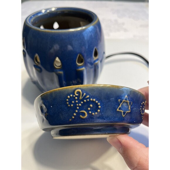 Scentsy Hanukkah Menorah Blue Ceramic Wax Warmer Full Size Retired Tested - Picture 14 of 15